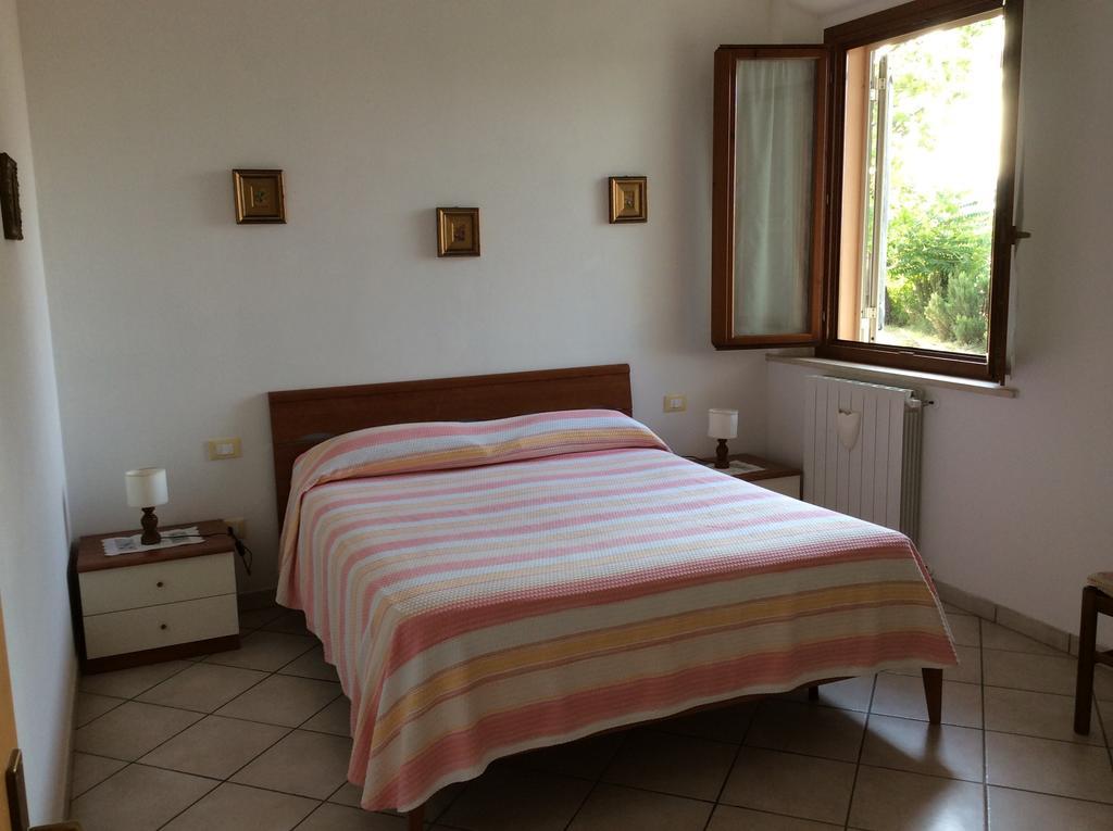 Agriturismo Susanna E Atria Bibbona Rum bild